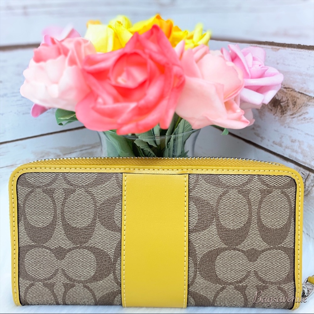 Coach signature zip wallet khaki flax pvc leather - Picture 3 of 6